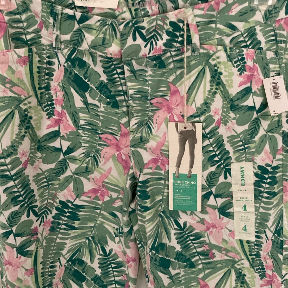 Old Navy NWT Tropical Pixie Chino Pants - Picture 7 of 8